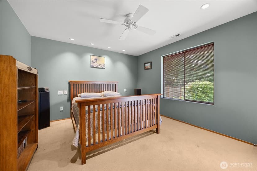 Property photo for 21815 SE 271st Street, Maple Valley photo 15