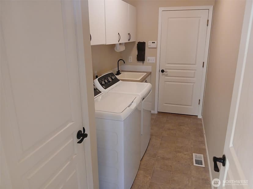 Property photo for 9202 169th Street E, Puyallup photo 19