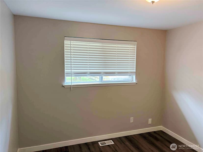 Property photo for 26454 170th Avenue SE, Covington photo 15