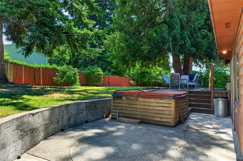 Property photo for 5000 NE 6th Street, Renton photo 32