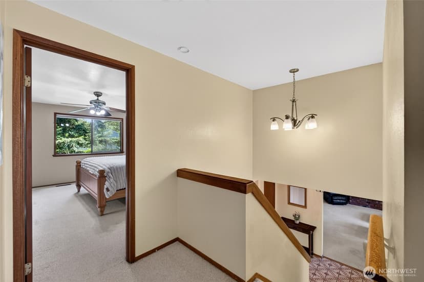 Property photo for 5000 NE 6th Street, Renton photo 14