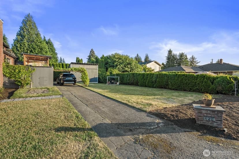 Property photo for 422 Crown Drive, Everett photo 8