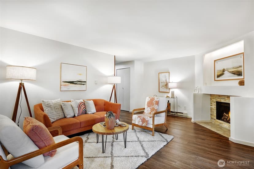Property photo for 20325 19th Avenue NE #B102, Shoreline photo 8