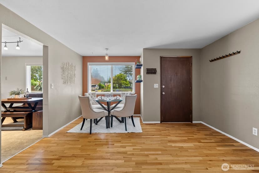 Property photo for 9723 Forest Avenue SW, Lakewood photo 8