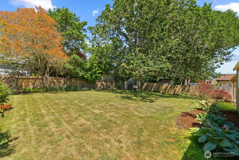 Property photo for 9723 Forest Avenue SW, Lakewood photo 28
