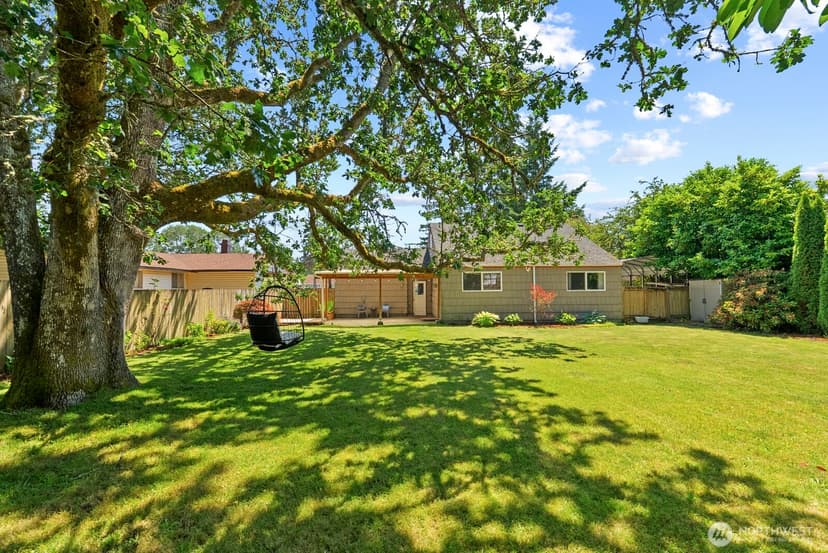 Property photo for 9723 Forest Avenue SW, Lakewood photo 30