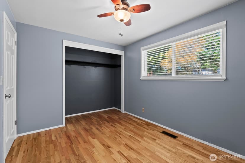 Property photo for 9723 Forest Avenue SW, Lakewood photo 20