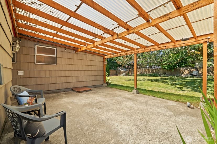 Property photo for 9723 Forest Avenue SW, Lakewood photo 27