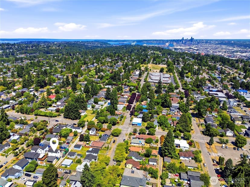 Property photo for 9016 12th Avenue SW #Unit C, Seattle photo 32