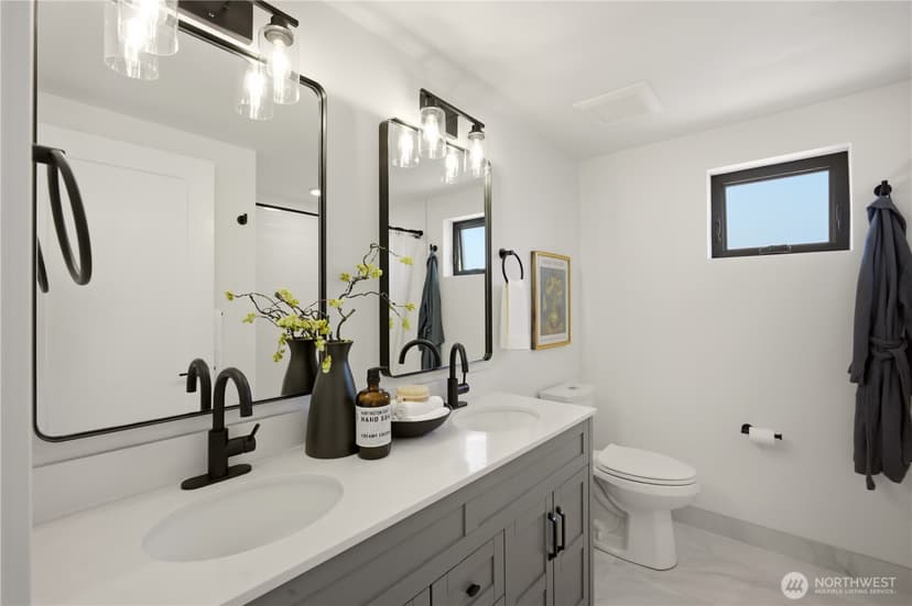 Property photo for 9016 12th Avenue SW #Unit C, Seattle photo 25