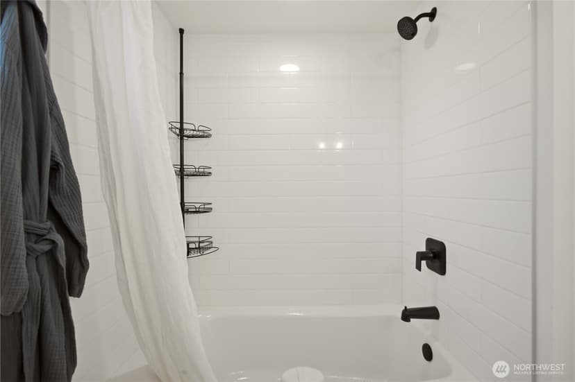 Property photo for 9016 12th Avenue SW #Unit C, Seattle photo 27