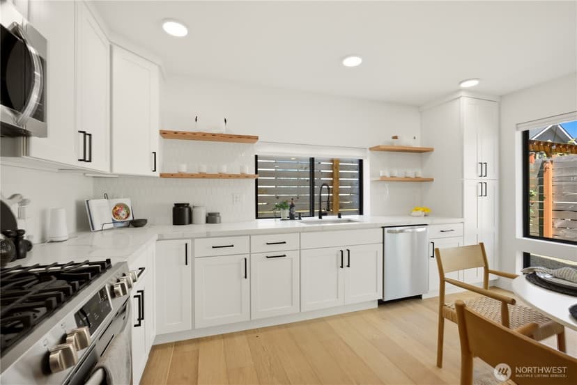 Property photo for 9016 12th Avenue SW #Unit C, Seattle photo 8