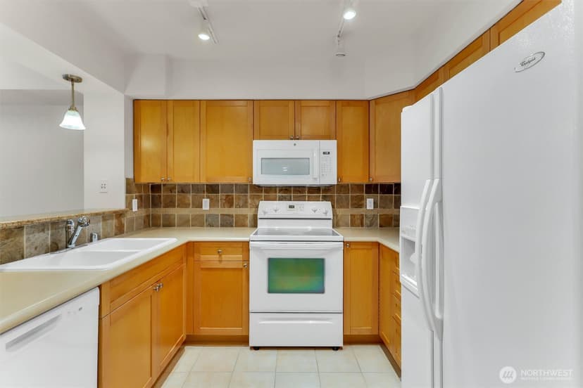 Property photo for 1545 NW 57th Street #227, Seattle photo 16