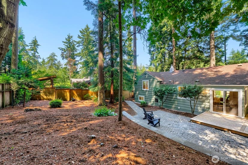 Property photo for 16051 21st Avenue SW, Burien photo 28