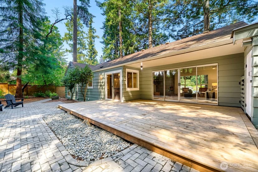 Property photo for 16051 21st Avenue SW, Burien photo 26