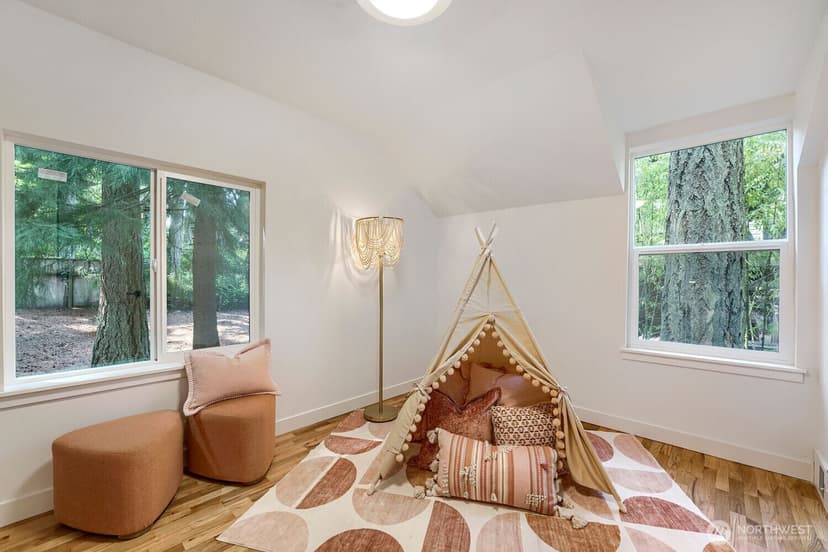 Property photo for 16051 21st Avenue SW, Burien photo 21