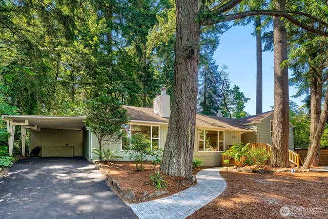 Property photo for 16051 21st Avenue SW, Burien photo 4