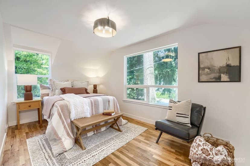Property photo for 16051 21st Avenue SW, Burien photo 19