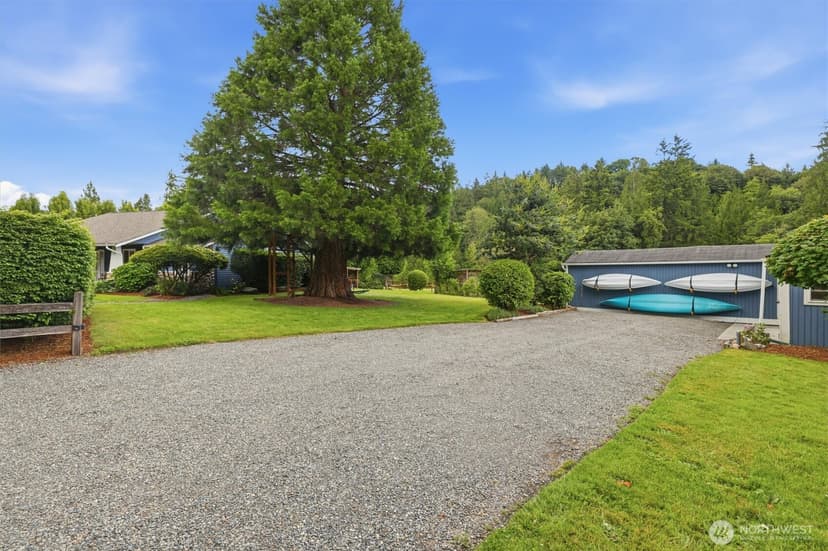 Property photo for 13732 217th Avenue SE, Issaquah photo 32