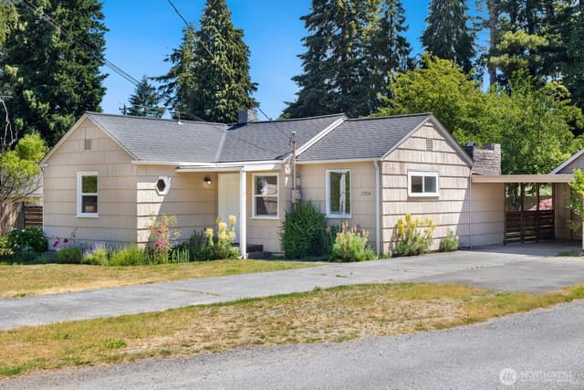 Property photo for 17904 8th Avenue NE, Shoreline