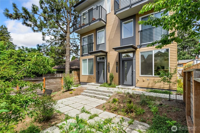 Property photo for 10306 Midvale Avenue N #A, Seattle photo 3