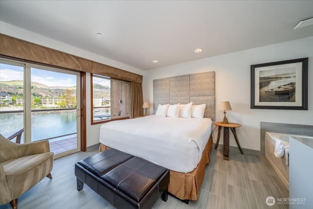 Property photo for 322 W Woodin Avenue #721, Chelan photo 3
