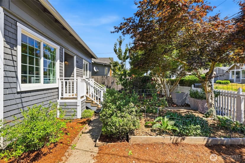 Property photo for 8123 49th Avenue S, Seattle photo 29