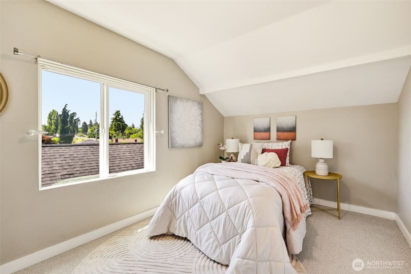 Property photo for 8123 49th Avenue S, Seattle photo 18