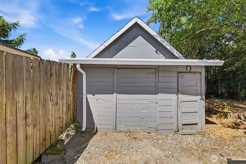 Property photo for 8123 49th Avenue S, Seattle photo 26