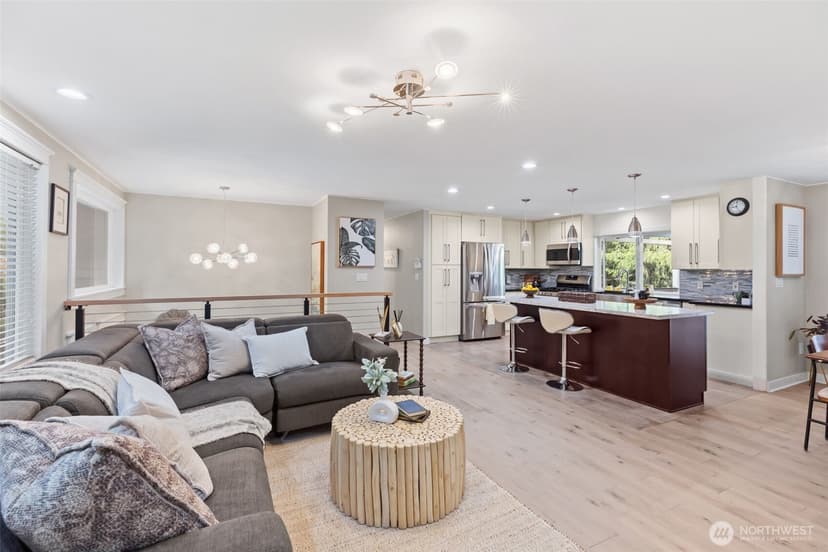 Property photo for 12017 106th Avenue NE, Kirkland photo 15