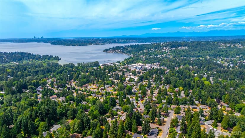 Property photo for 12017 106th Avenue NE, Kirkland photo 38