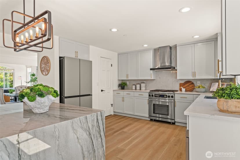 Property photo for 535 NW Datewood Drive, Issaquah photo 9