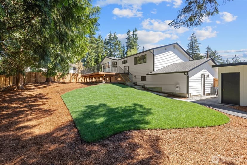Property photo for 6126 189th Place SW, Lynnwood photo 35