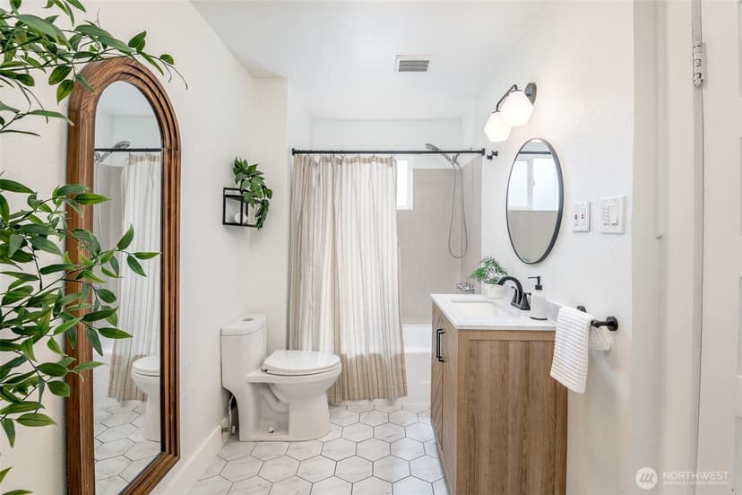 Property photo for 5019 S J Street, Tacoma photo 16