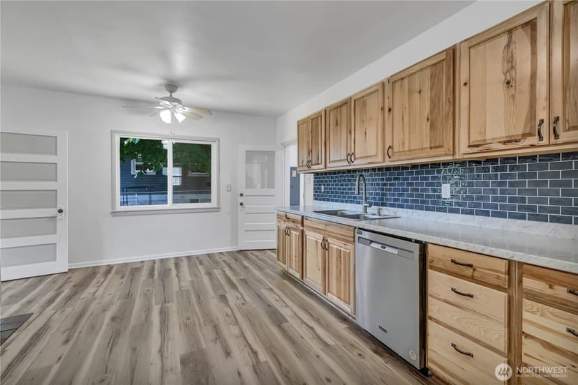 Property photo for 223 R Street NE, Auburn photo 13