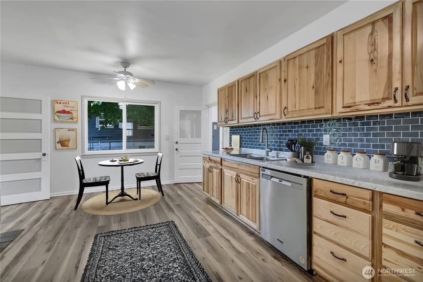 Property photo for 223 R Street NE, Auburn photo 12