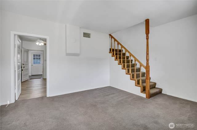 Property photo for 223 R Street NE, Auburn photo 5