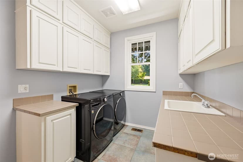 Property photo for 2714 Parkway Drive W, Tacoma photo 20