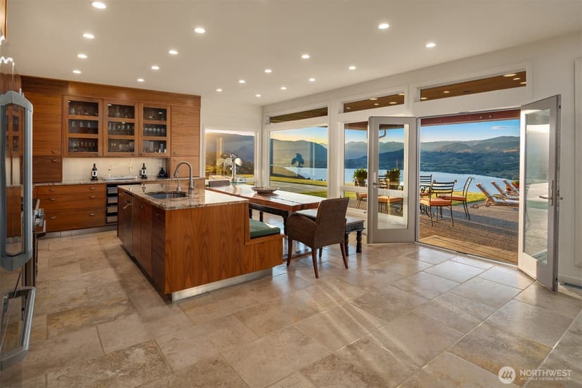 Property photo for 450 Hawks Meadow Road, Chelan photo 7