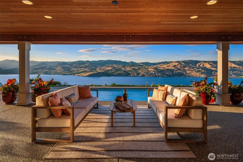 Property photo for 450 Hawks Meadow Road, Chelan photo 2