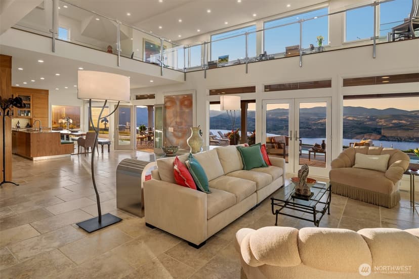 Property photo for 450 Hawks Meadow Road, Chelan photo 5