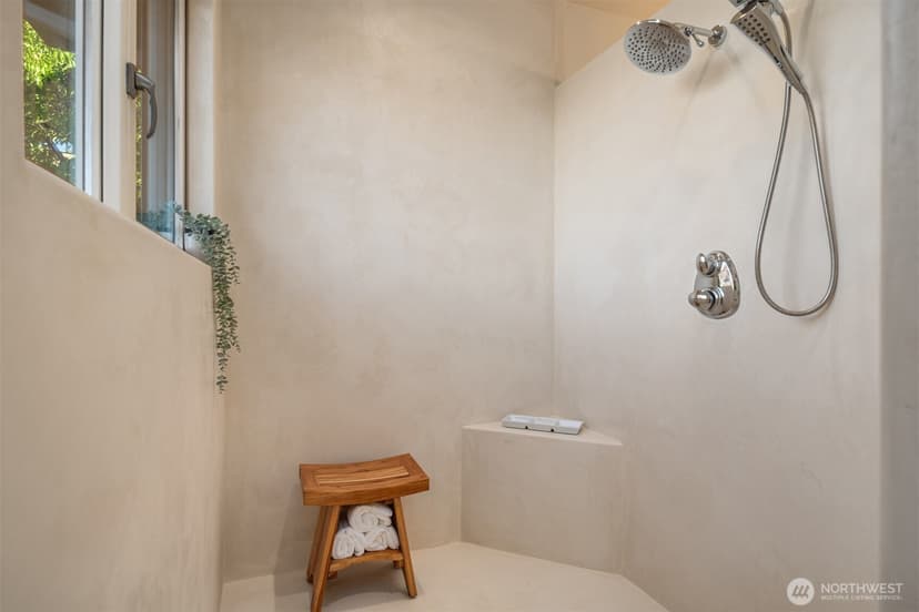 Property photo for 450 Hawks Meadow Road, Chelan photo 16