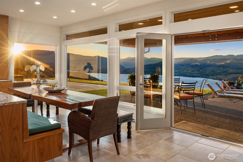 Property photo for 450 Hawks Meadow Road, Chelan photo 8