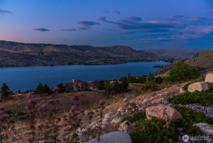 Property photo for 450 Hawks Meadow Road, Chelan photo 32