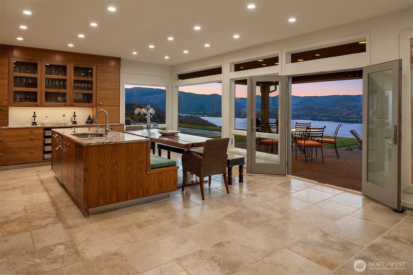 Property photo for 450 Hawks Meadow Road, Chelan photo 9