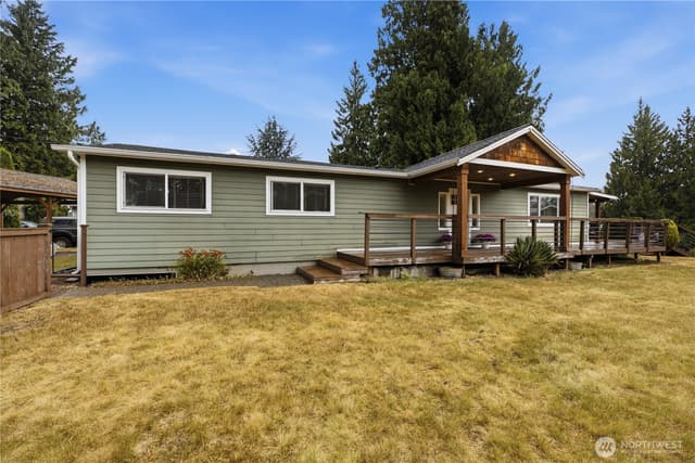 Property photo for 6911 Vandermark Road E, Bonney Lake photo 2