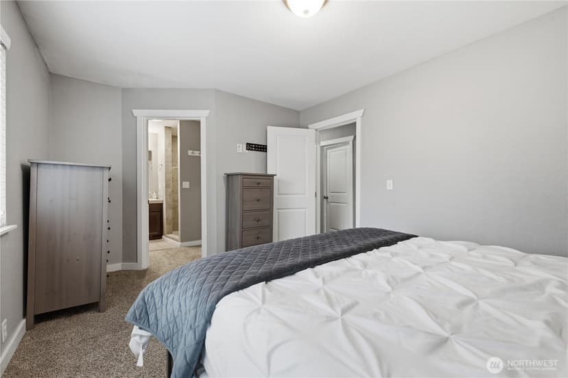 Property photo for 6911 Vandermark Road E, Bonney Lake photo 21
