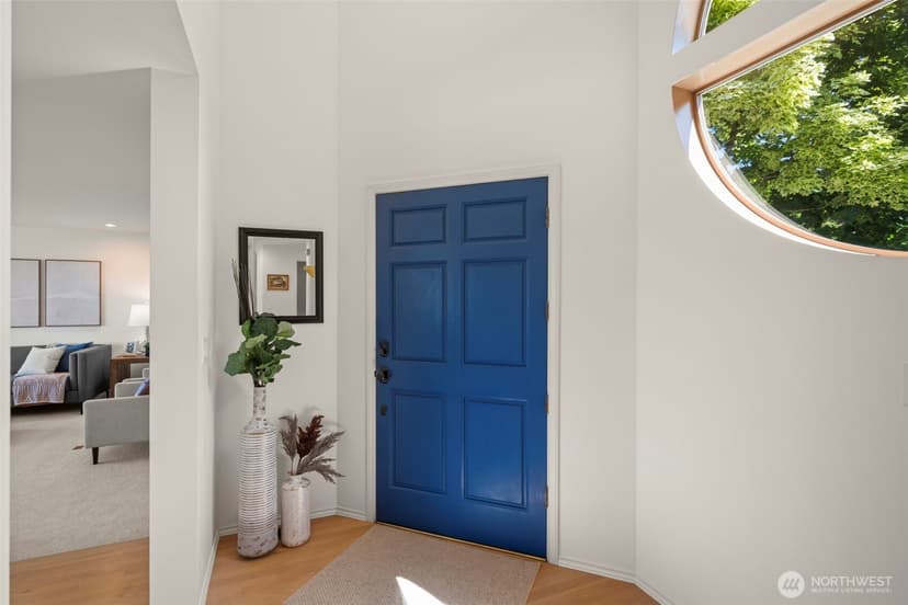 Property photo for 6121 NE 152nd Street, Kenmore photo 2