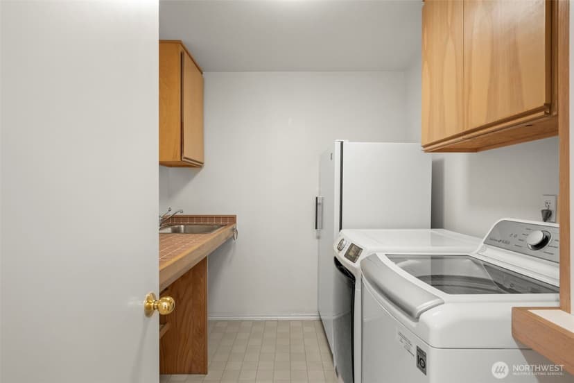 Property photo for 6121 NE 152nd Street, Kenmore photo 23