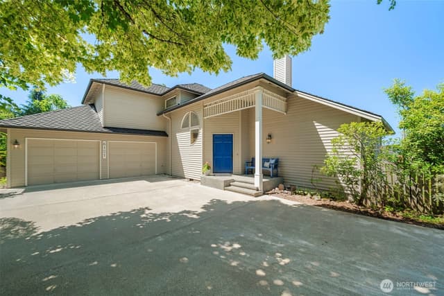Property photo for 6121 NE 152nd Street, Kenmore